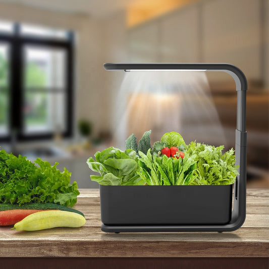 Smart hydroponic pot for growing plants at home